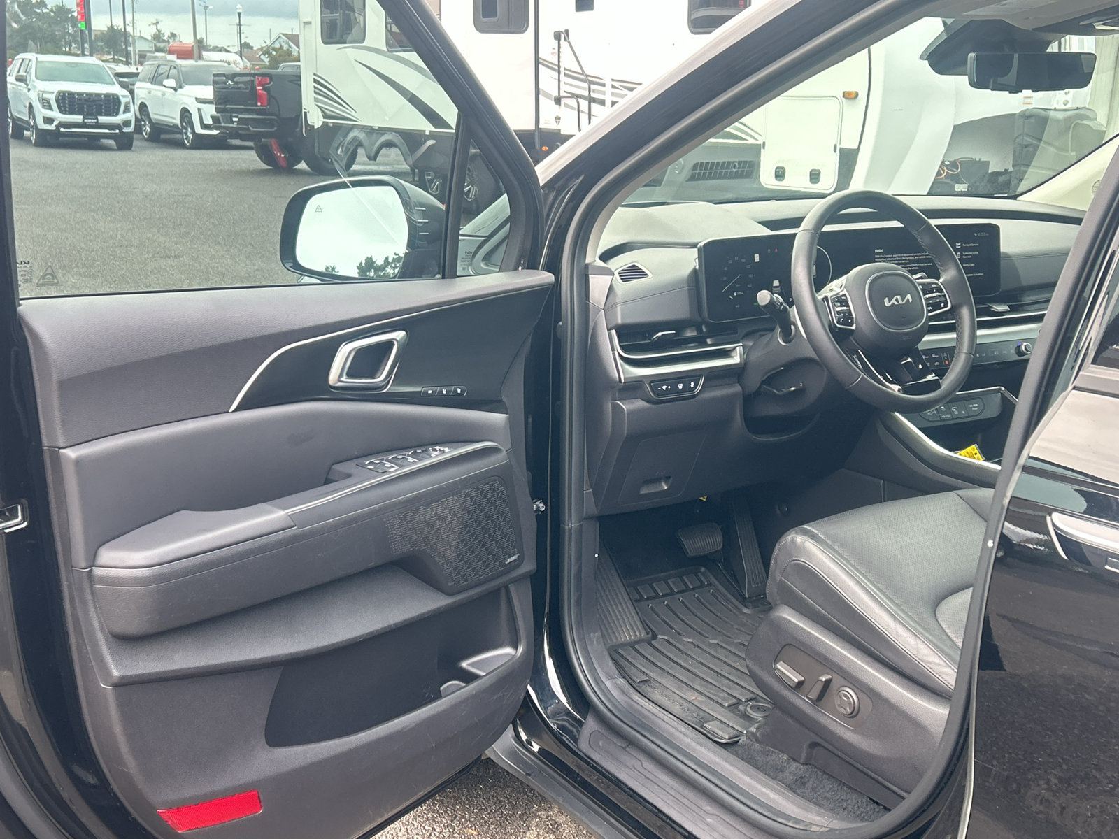 Used 2025 Kia Carnival SX Prestige FWD image 10