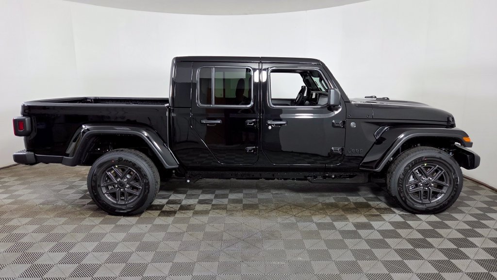 New 2026 Jeep Gladiator Sport AWD/4WD image 8