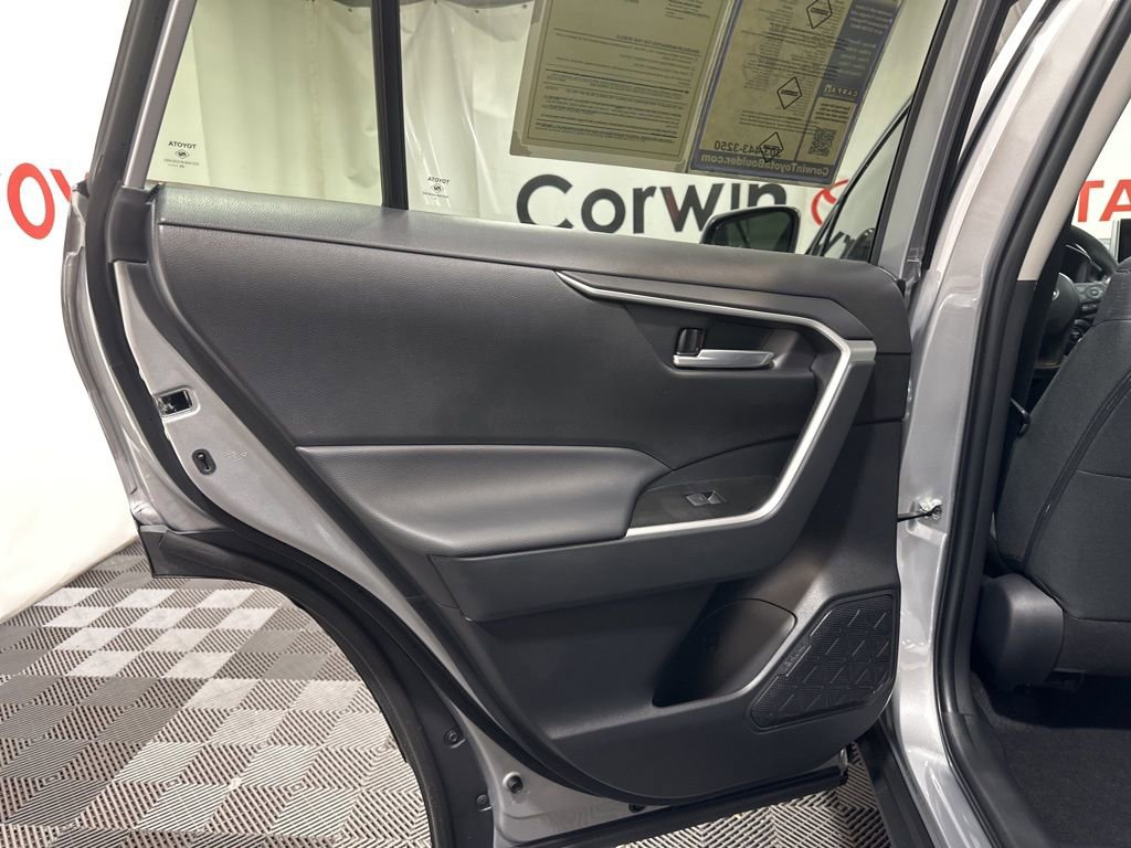Used 2025 Toyota RAV4 XLE w/ Convenience Package image 16