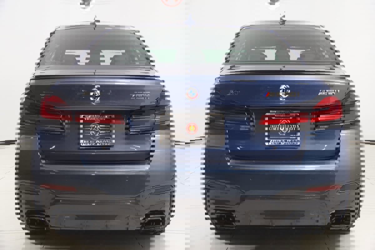 Used 2023 BMW M550i xDrive w/ Executive Package image 58