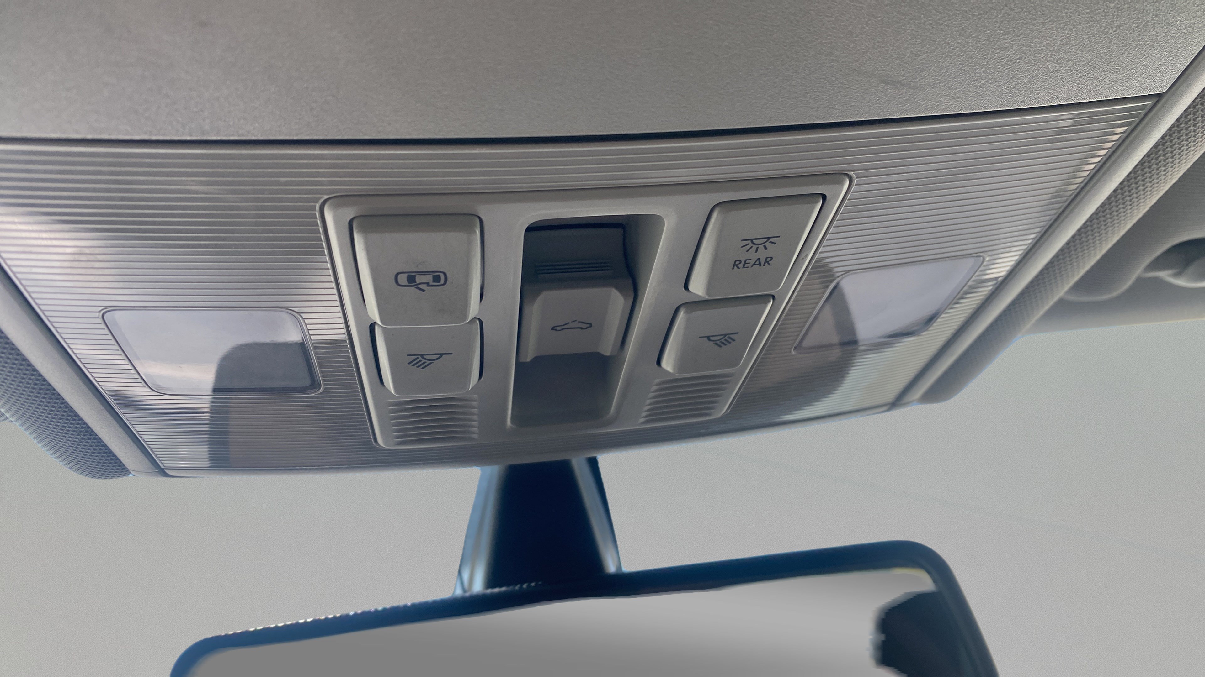 Used 2021 Volkswagen Golf 4-Door FWD image 16