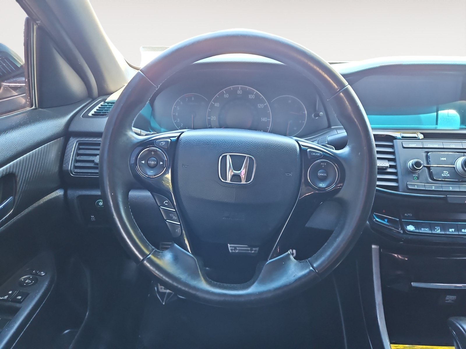 Used 2017 Honda Accord Sport image 12