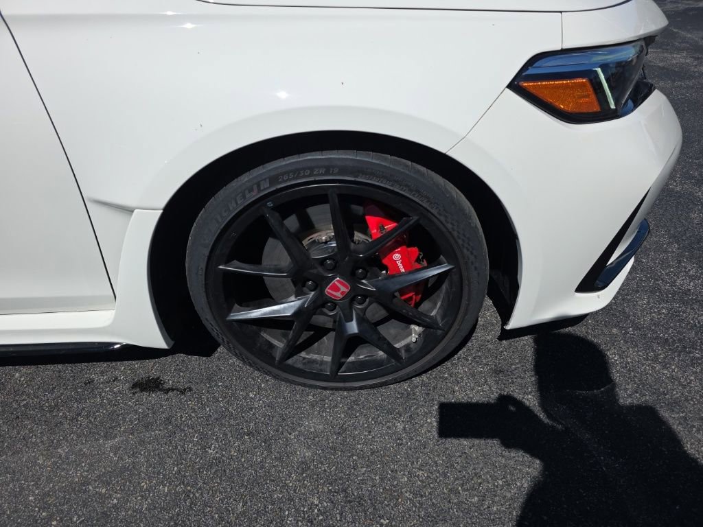 Used 2025 Honda Civic Type R image 9