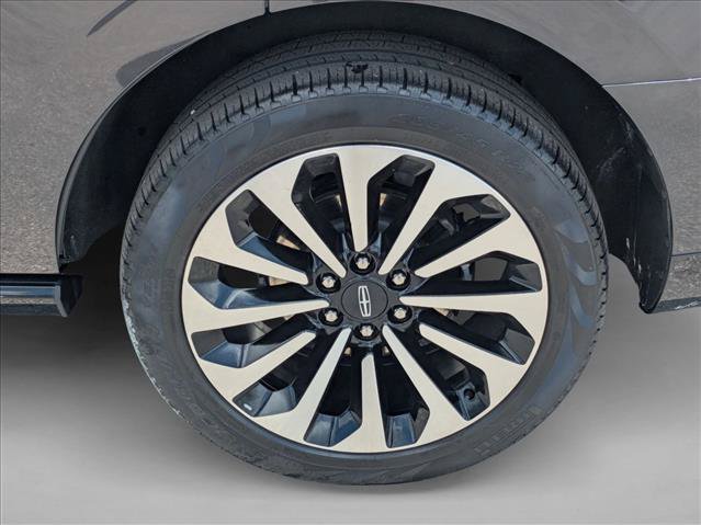 Used 2024 Lincoln Navigator Reserve AWD/4WD image 25