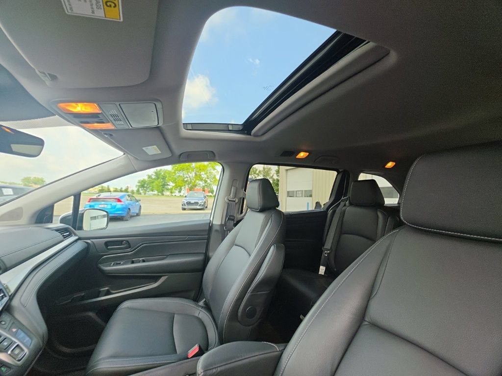 Certified 2024 Honda Odyssey EX-L image 13