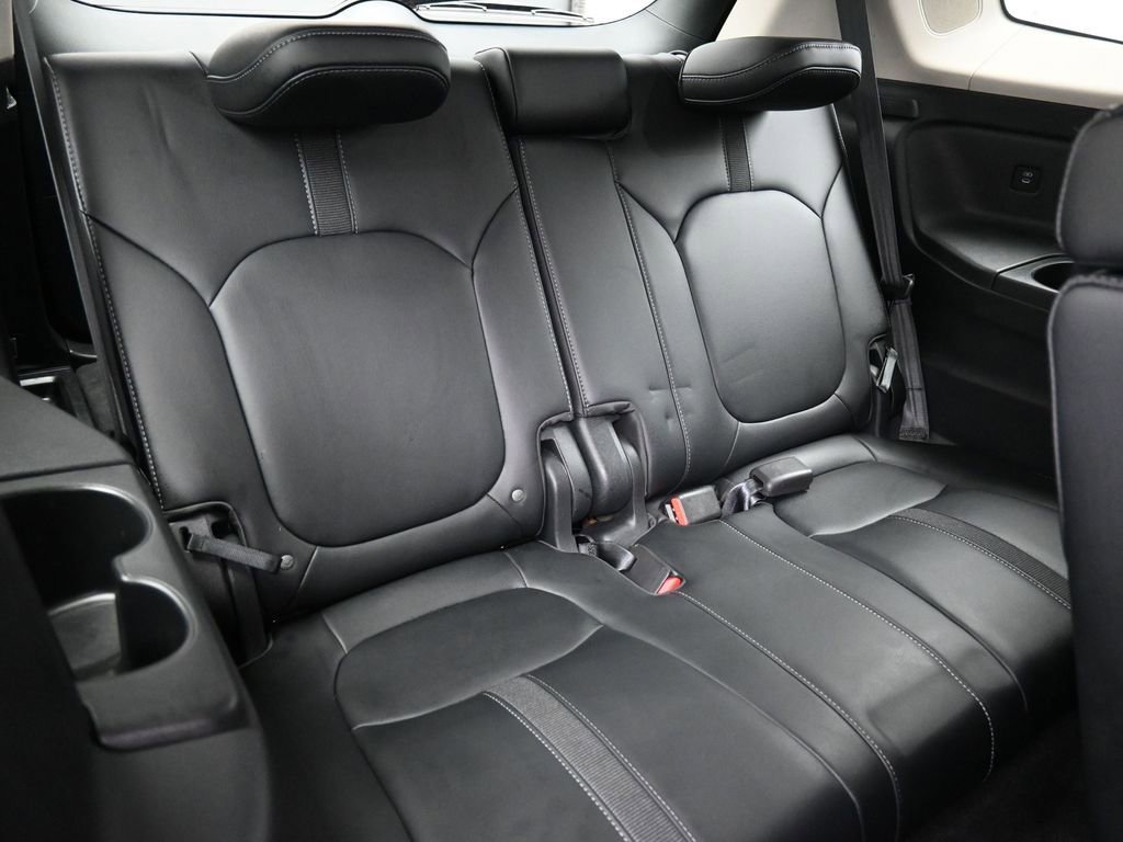 Used 2024 Honda Pilot Touring image 25