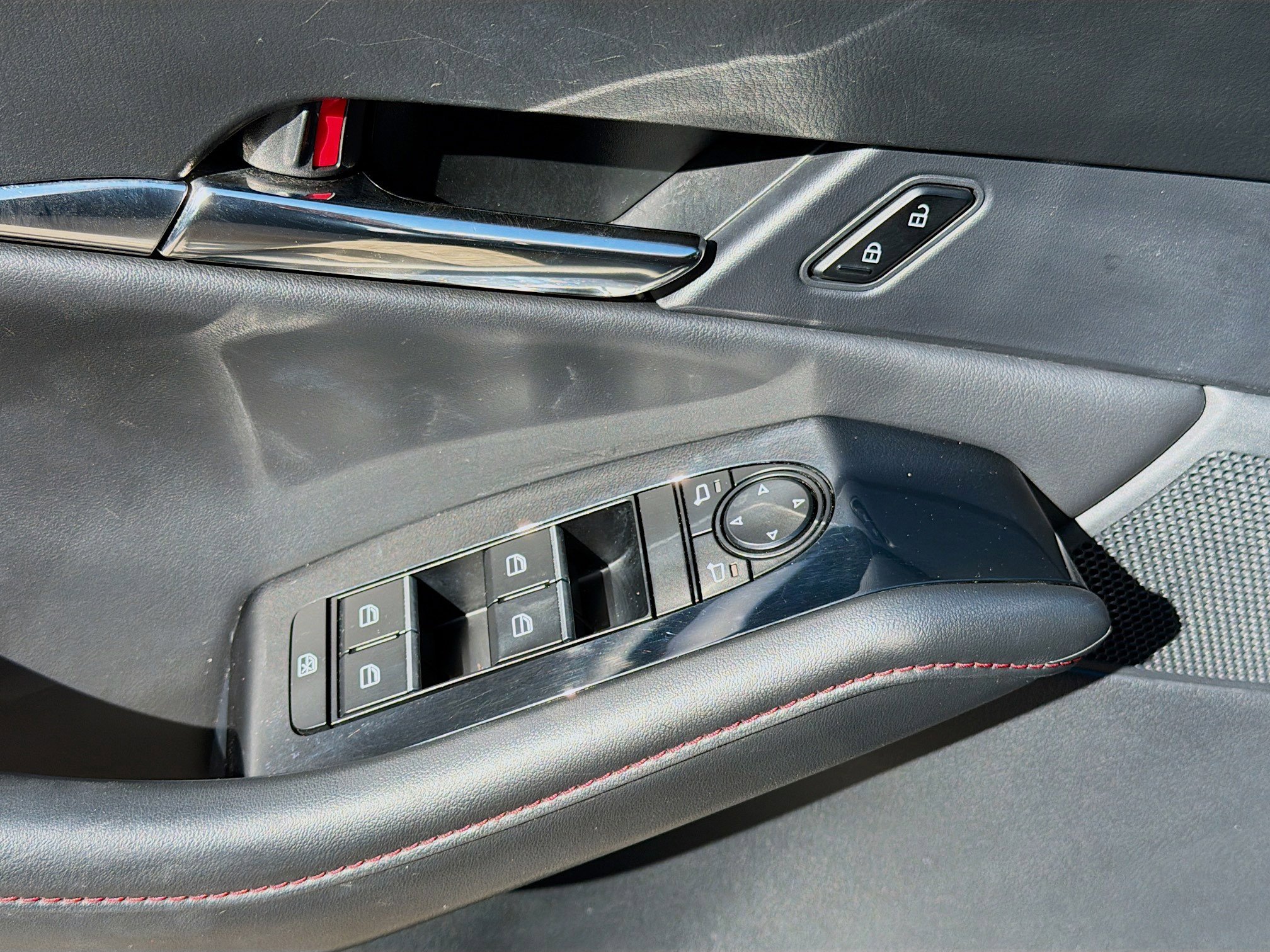 Certified 2023 MAZDA CX-30 AWD 2.5 S w/ Preferred Package image 22