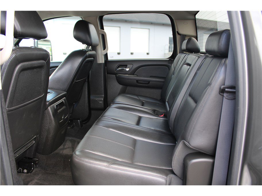 Used 2013 Chevrolet Silverado 2500 LTZ w/ LTZ Plus Package image 10