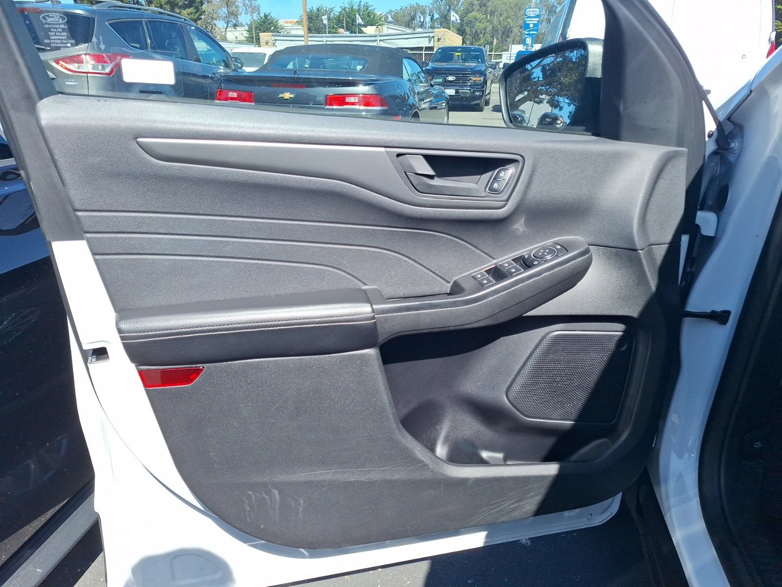 Used 2025 Ford Escape Active AWD/4WD image 12
