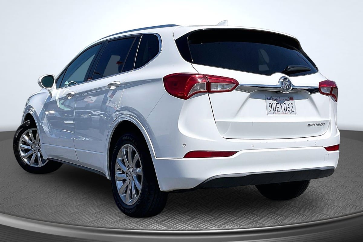 Used 2020 Buick Envision Essence w/ LPO, Cargo Package FWD image 2