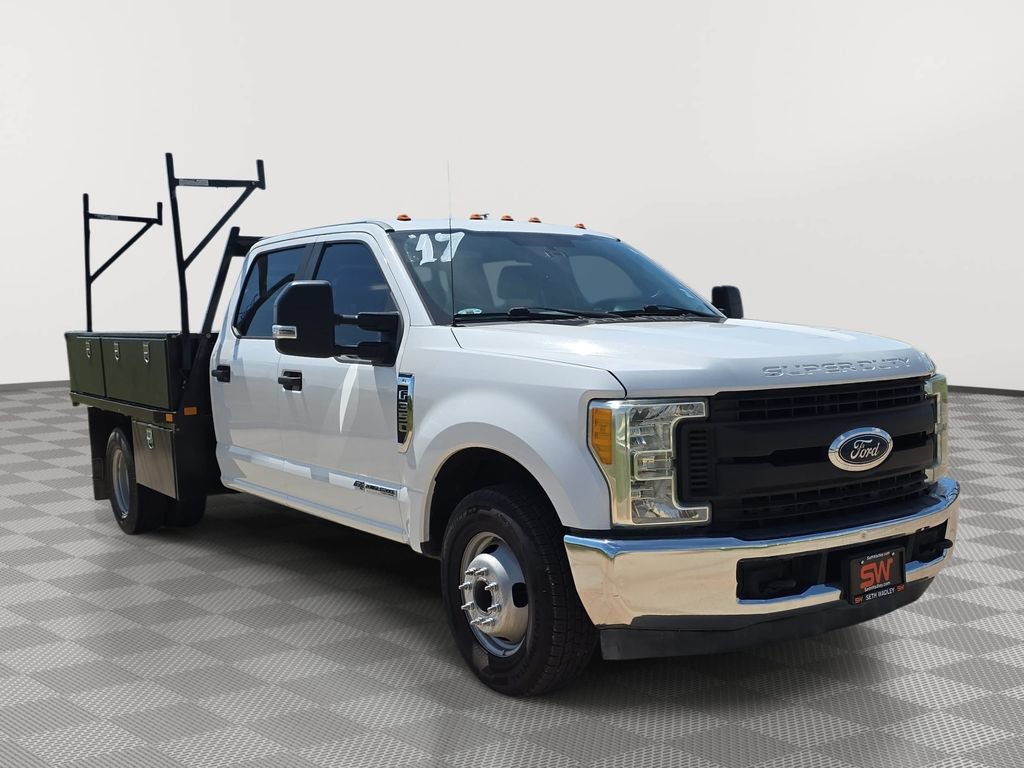 Used 2017 Ford F350 XL w/ Power Equipment Group RWD image 1