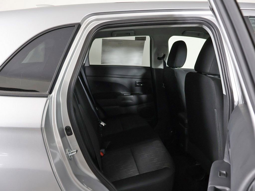 New 2026 Mitsubishi Outlander Sport LE AWD/4WD image 28
