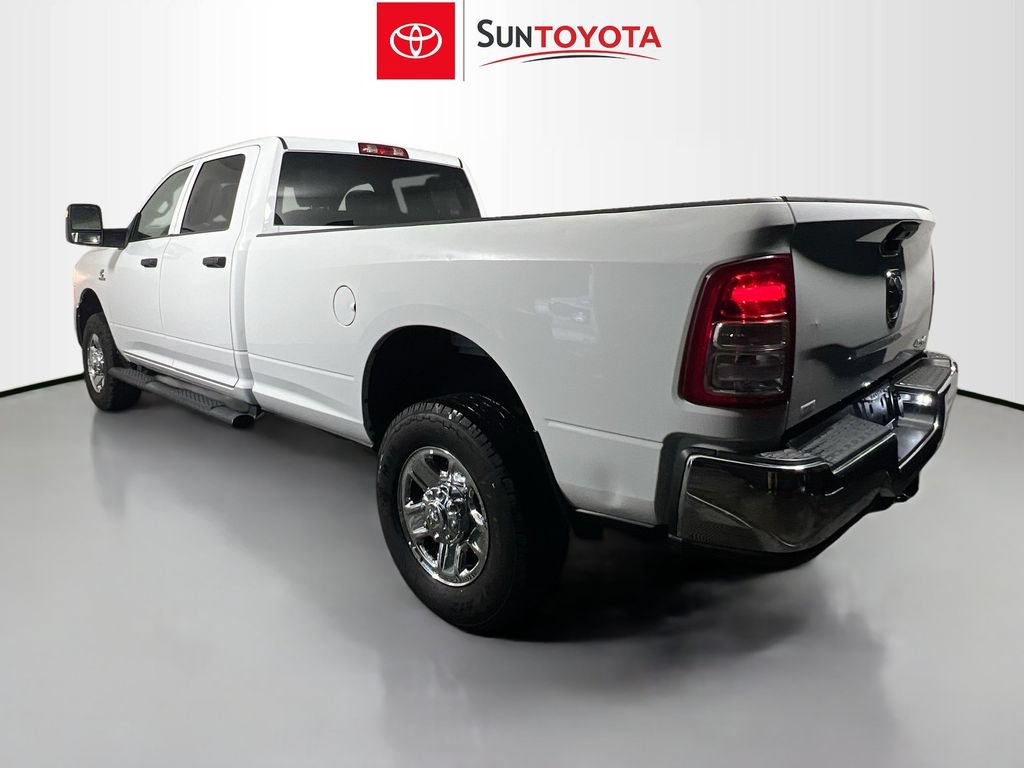 Used 2024 RAM 2500 Tradesman w/ Chrome Appearance Group AWD/4WD image 6