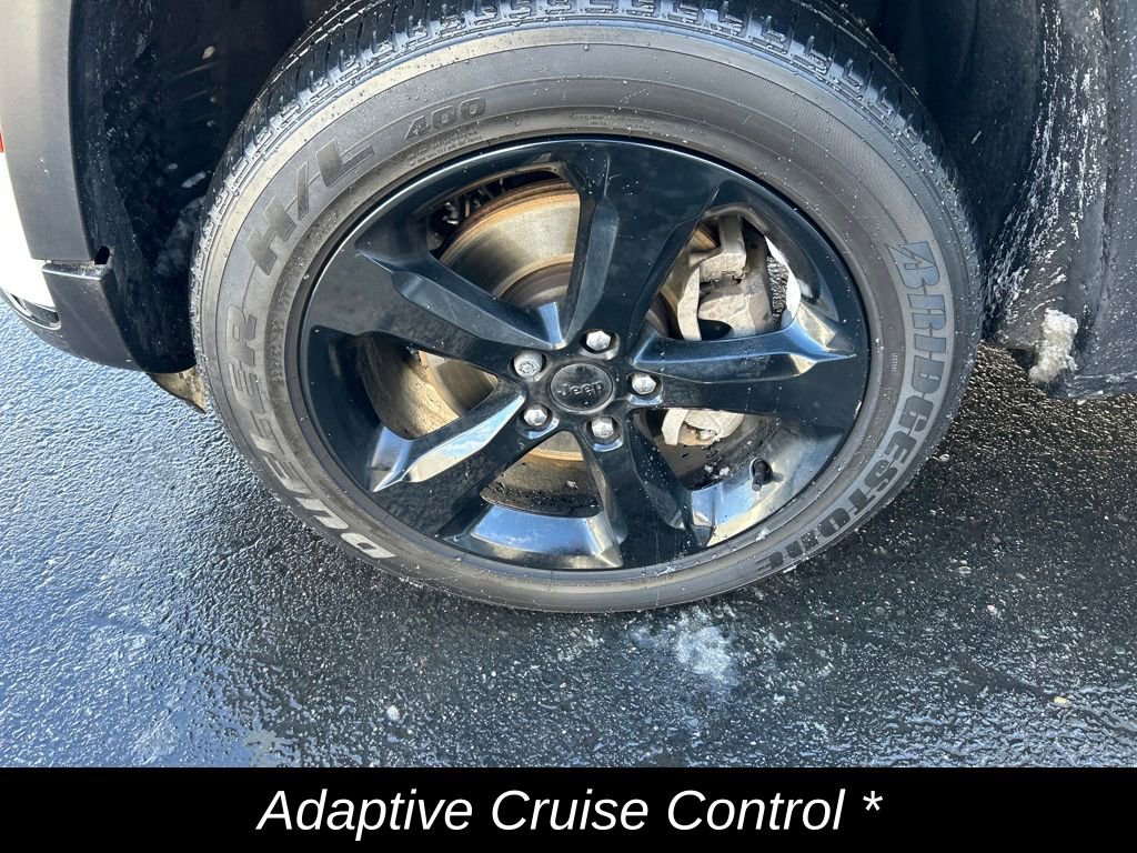 Used 2023 Jeep Grand Cherokee L Laredo image 10