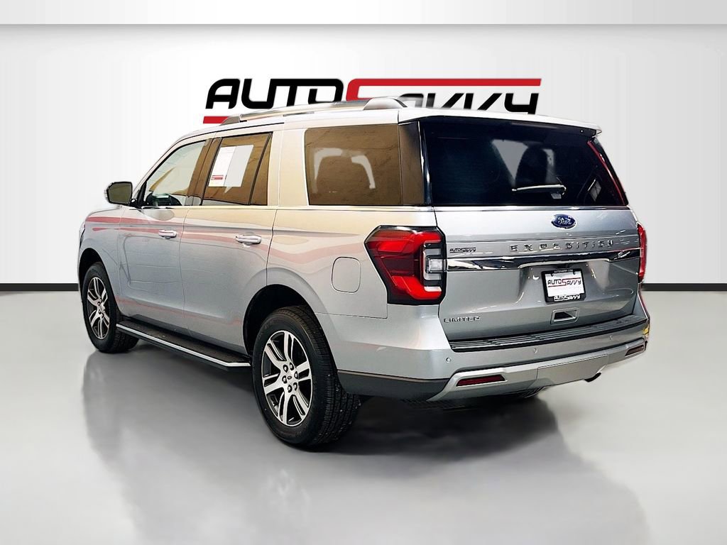 Used 2023 Ford Expedition Limited image 5