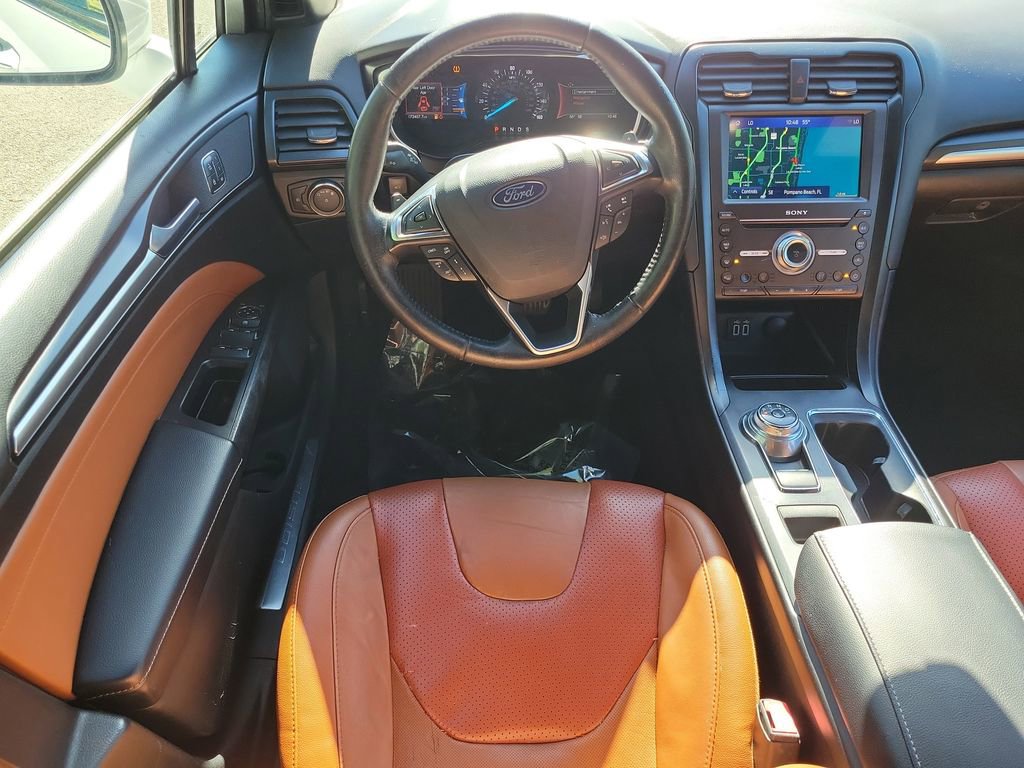 Used 2019 Ford Fusion Titanium image 19