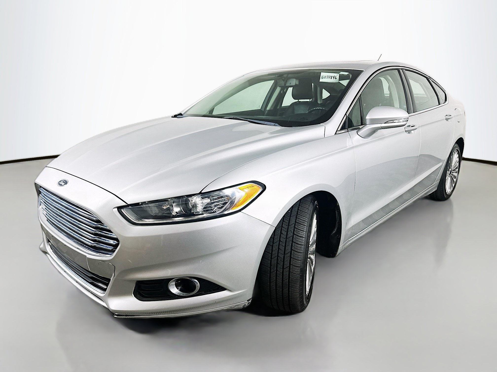 Used 2016 Ford Fusion Titanium FWD image 3
