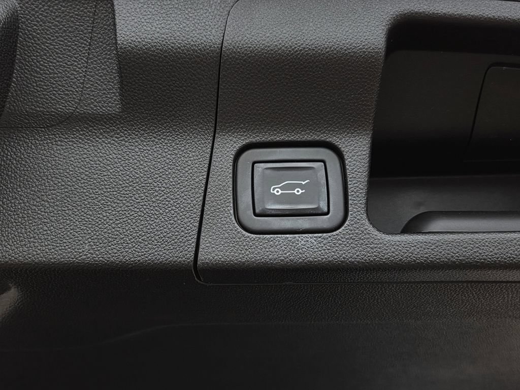 Certified 2023 GMC Acadia SLE w/ Driver Convenience Package FWD image 26