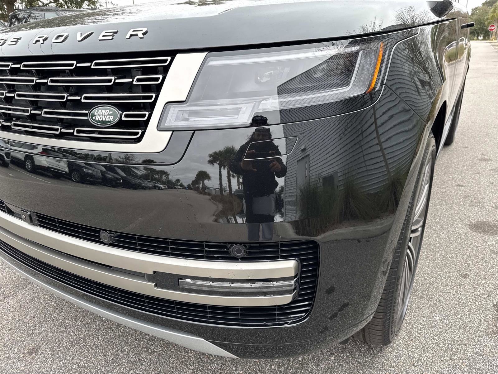 Used 2026 Land Rover Range Rover SE image 9