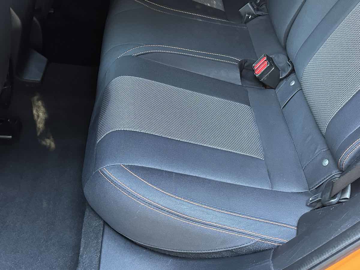 Used 2018 Subaru Crosstrek 2.0i Premium w/ Eyesight System image 18