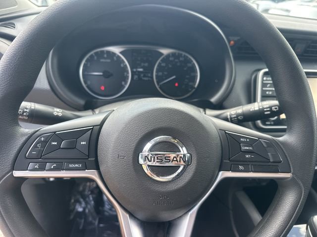 Used 2021 Nissan Kicks S FWD image 21