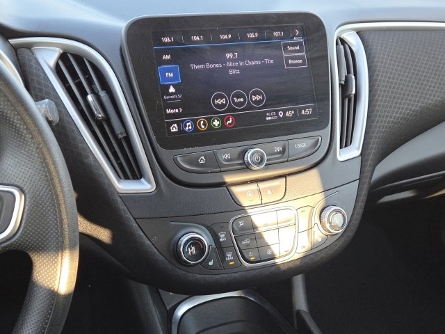 Used 2024 Chevrolet Malibu LT image 18