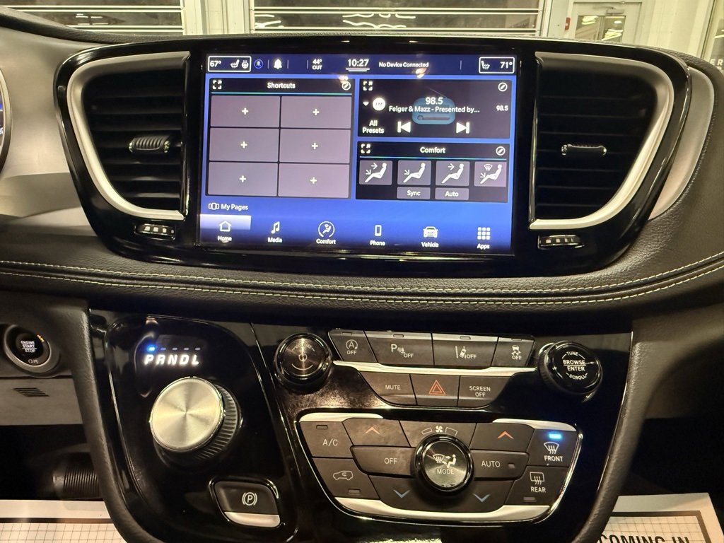 Used 2021 Chrysler Pacifica Touring-L w/ Uconnect Theater Family Group image 41