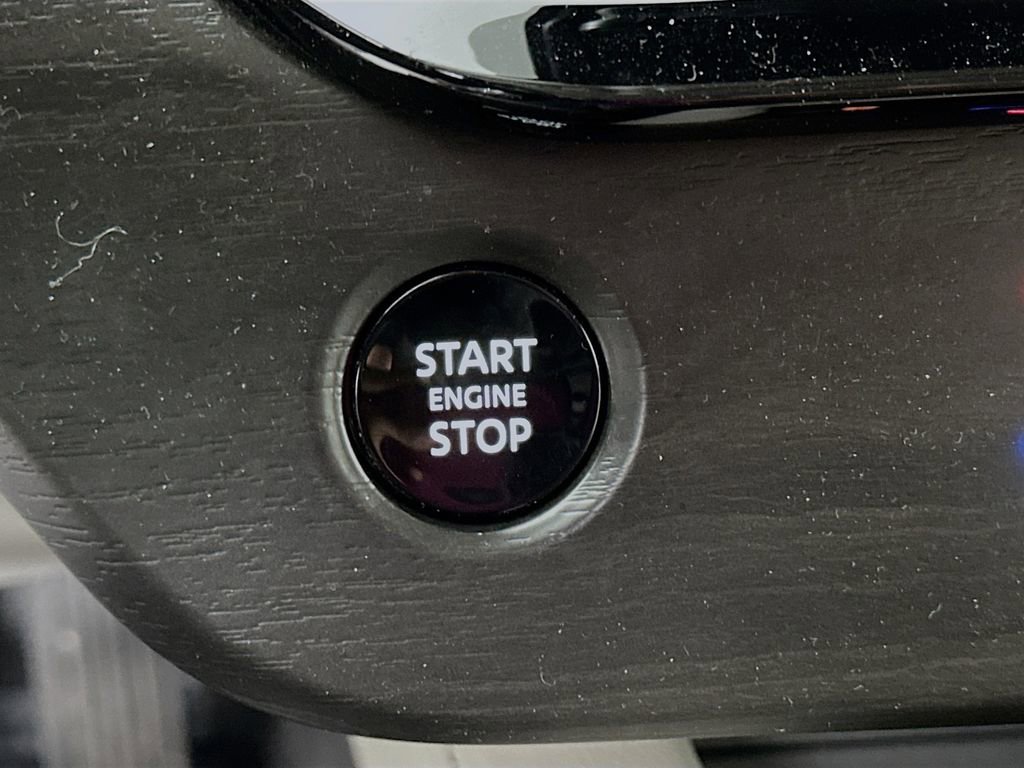 Certified 2025 Nissan Murano SL w/ Cargo Package image 21