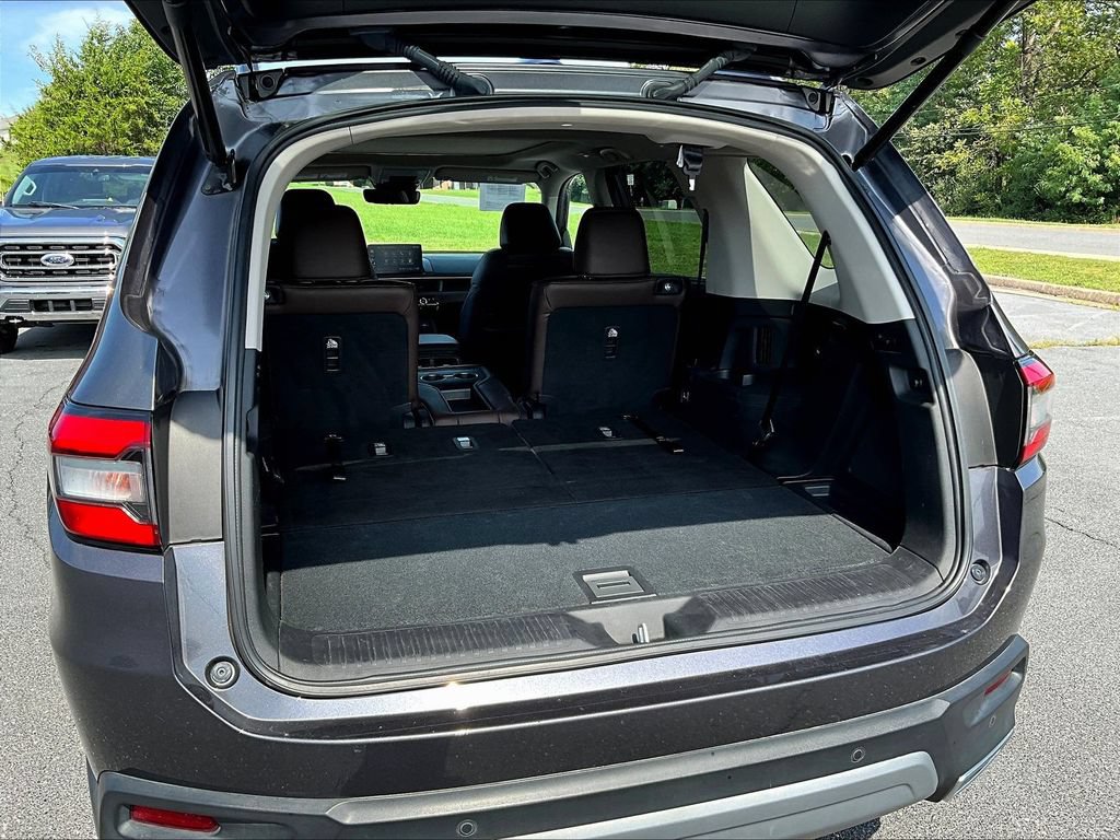 Used 2023 Honda Pilot Elite image 8