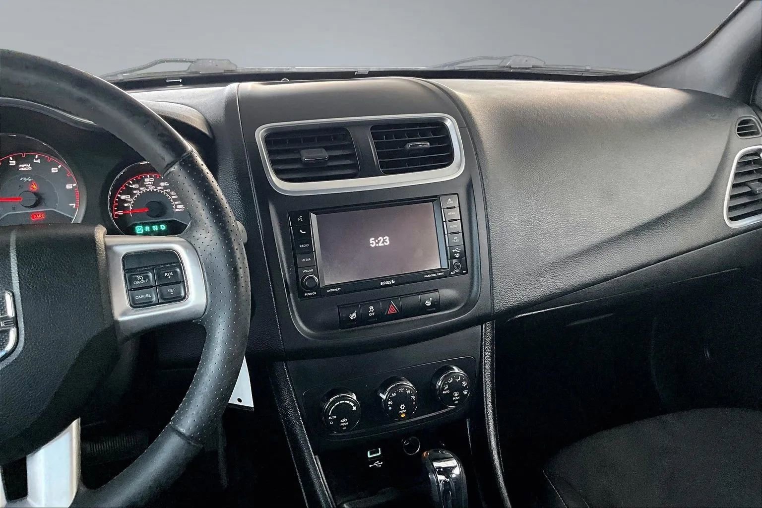 Used 2013 Dodge Avenger R/T FWD image 9