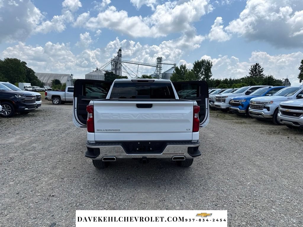 Used 2023 Chevrolet Silverado 1500 LT AWD/4WD image 25