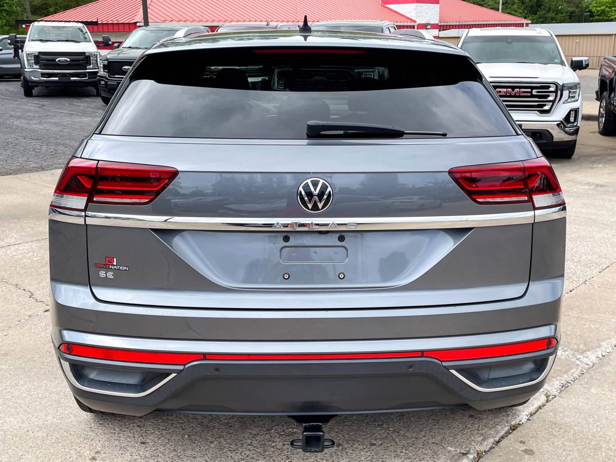 Used 2021 Volkswagen Atlas Cross Sport SE w/ Panoramic Sunroof Package FWD image 8