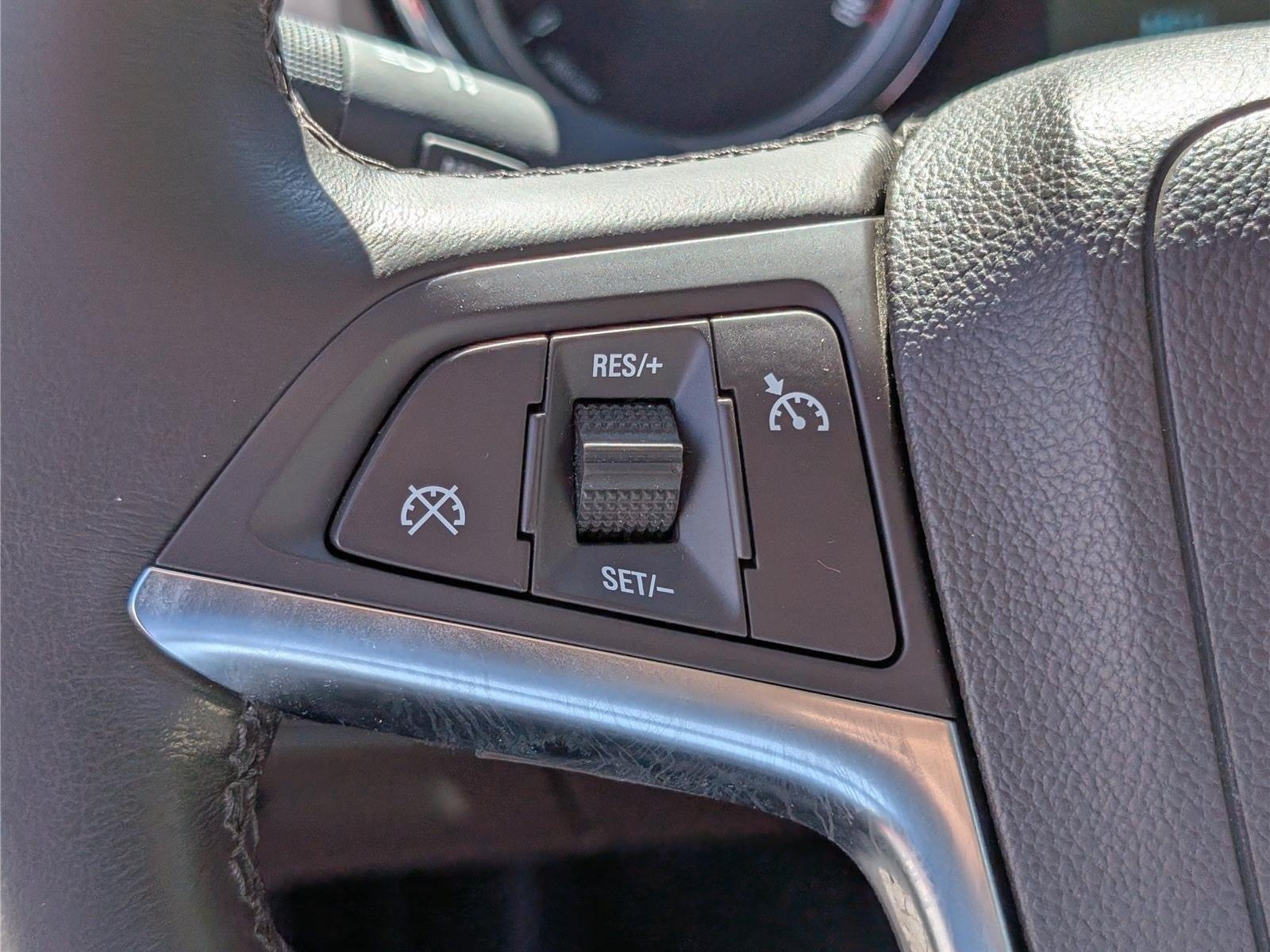 Used 2014 Buick Verano FWD image 20
