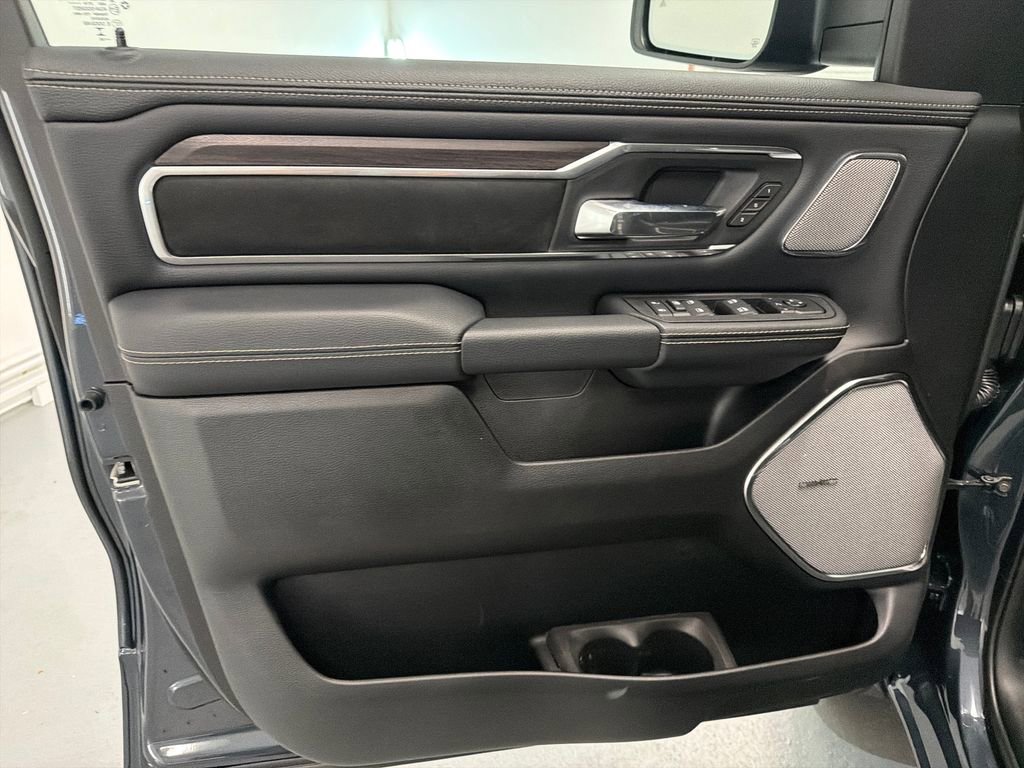 New 2026 RAM 1500 Laramie AWD/4WD image 11