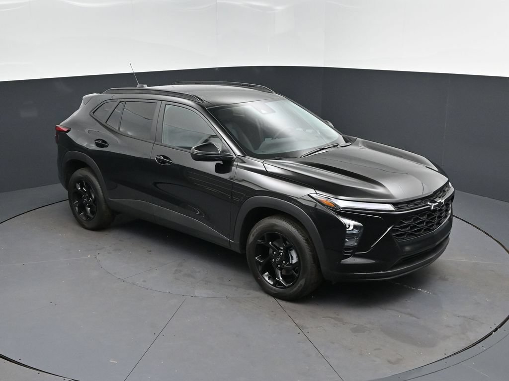 Used 2026 Chevrolet Trax LT w/ Driver Confidence Package FWD image 36