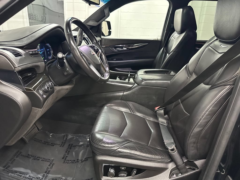 Used 2017 Cadillac Escalade Platinum AWD/4WD image 18