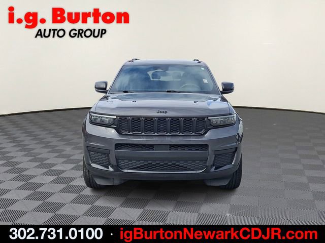 Used 2024 Jeep Grand Cherokee L Laredo AWD/4WD image 2
