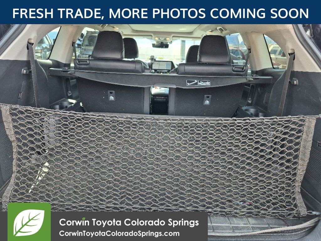 Used 2020 Toyota Highlander Platinum AWD/4WD image 11