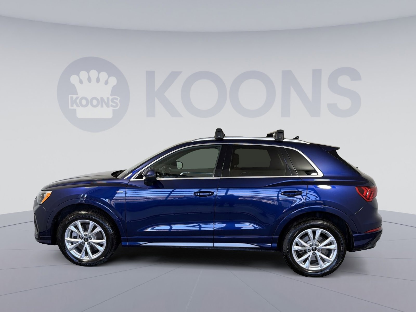 Used 2022 Audi Q3 2.0T Premium w/ Convenience Package image 2