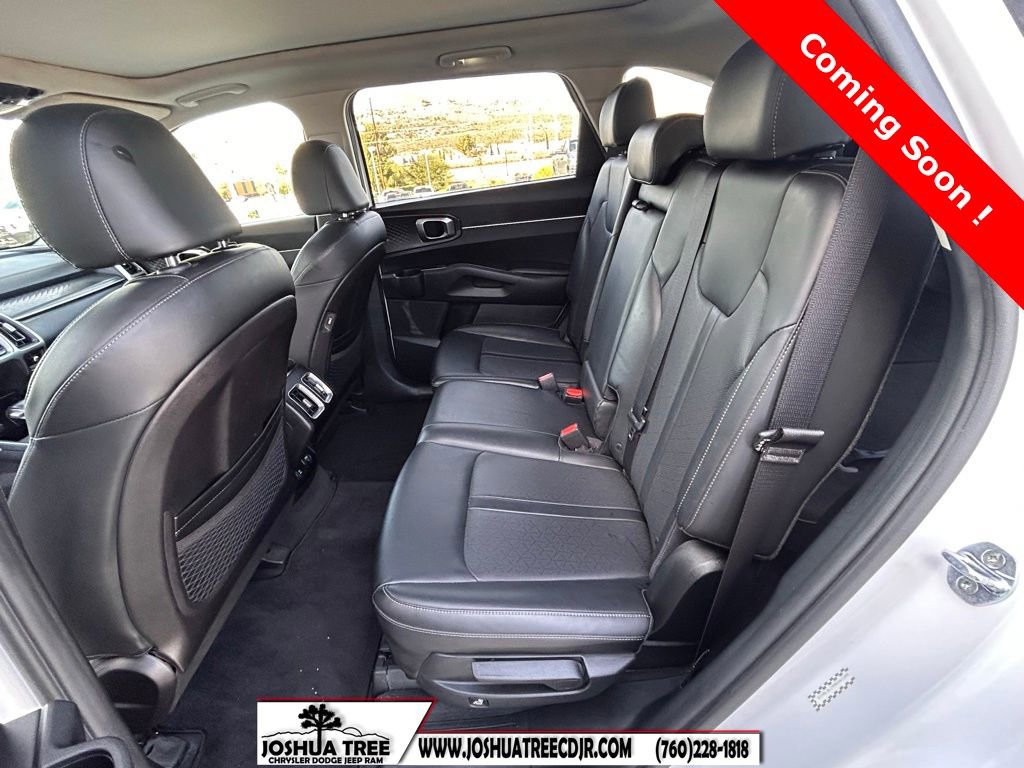 Used 2021 Kia Sorento S w/ Panoramic Sunroof Package image 24