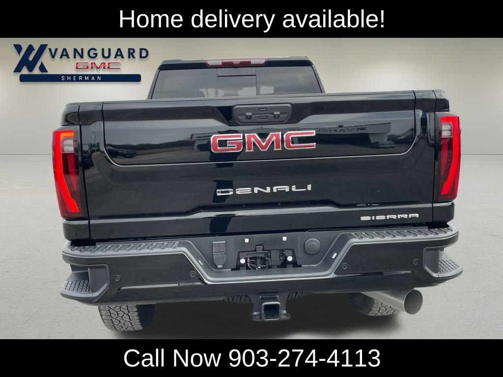Used 2025 GMC Sierra 2500 Denali image 4