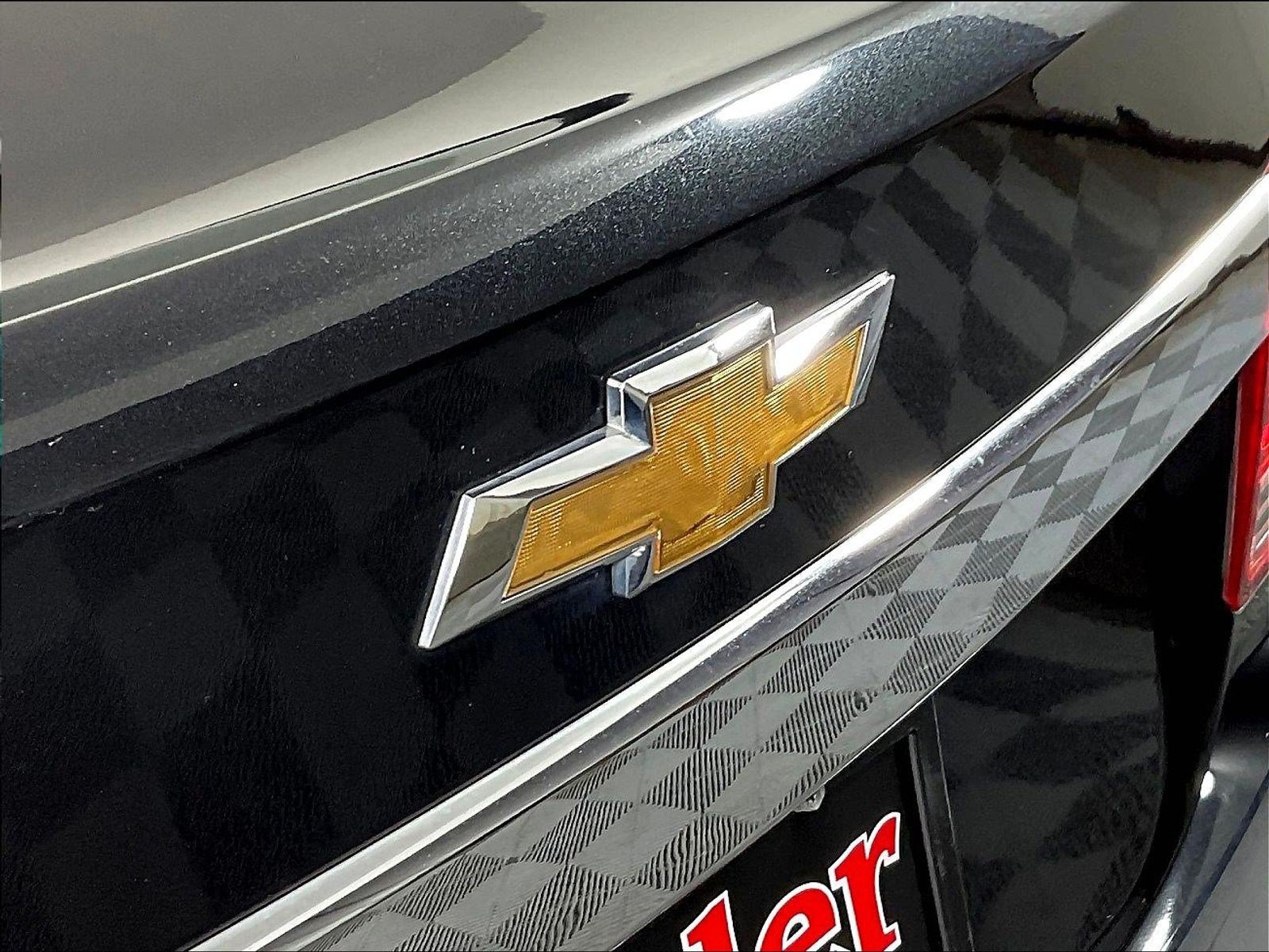 Used 2014 Chevrolet Cruze LS FWD image 23