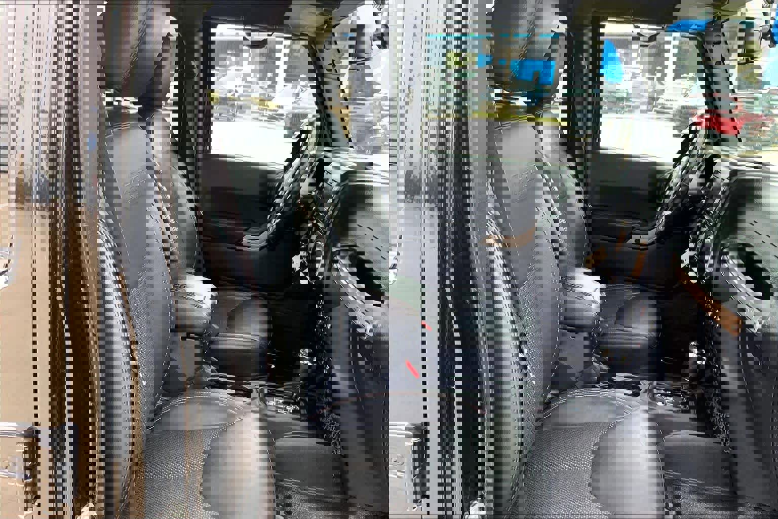 Used 2017 Jeep Wrangler 75th Anniversary image 9