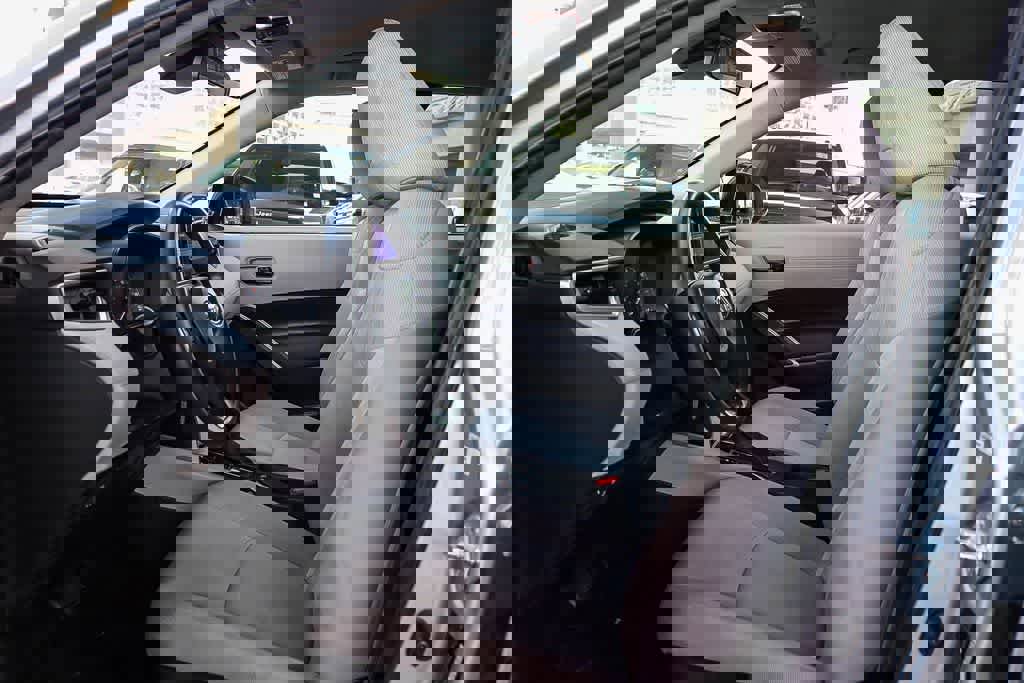 Used 2023 Toyota Corolla Cross L image 16