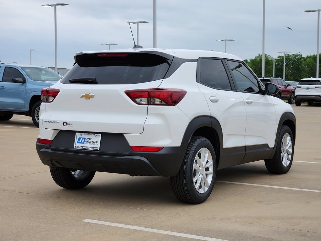 New 2026 Chevrolet TrailBlazer LS w/ LS Convenience Package FWD video 4