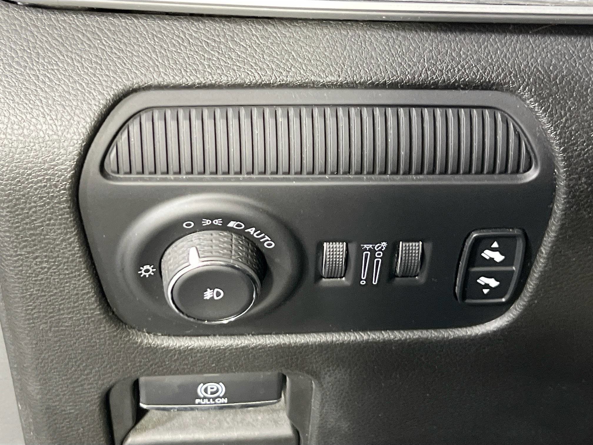 Used 2022 Jeep Wagoneer Series II image 10