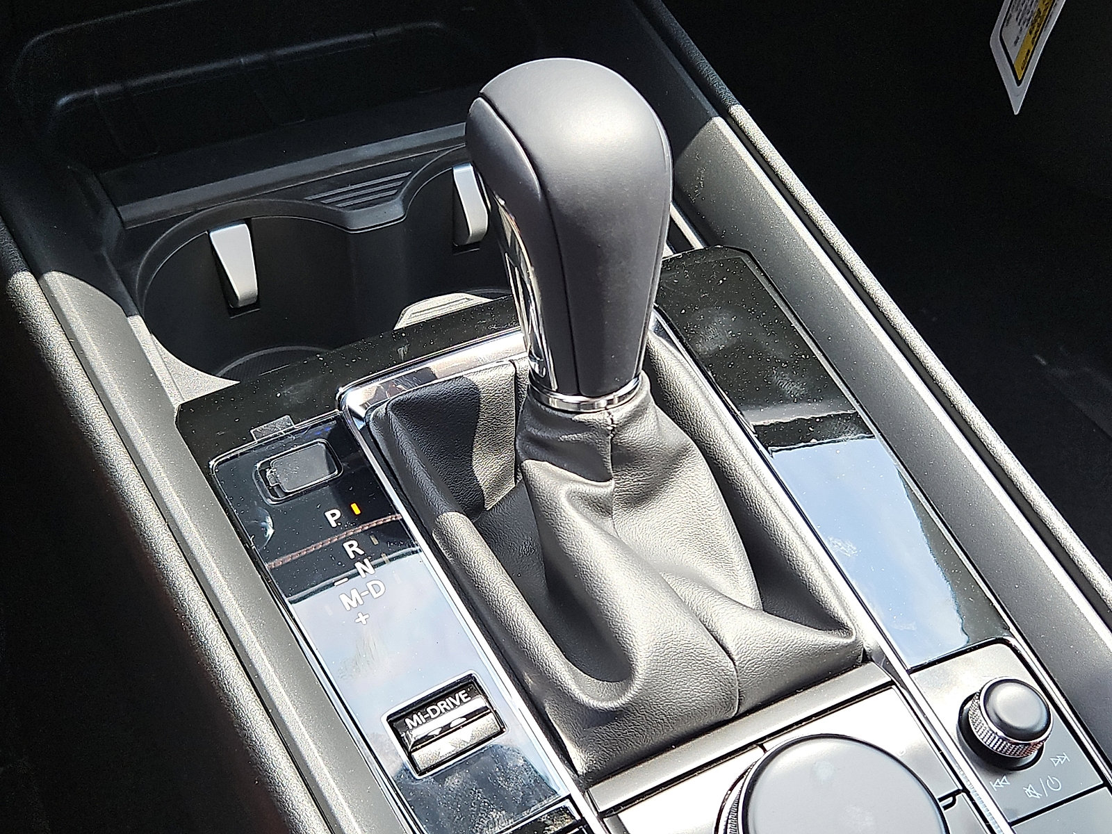 New 2026 MAZDA CX-50 2.5 Turbo w/ Weather Package AWD/4WD image 13