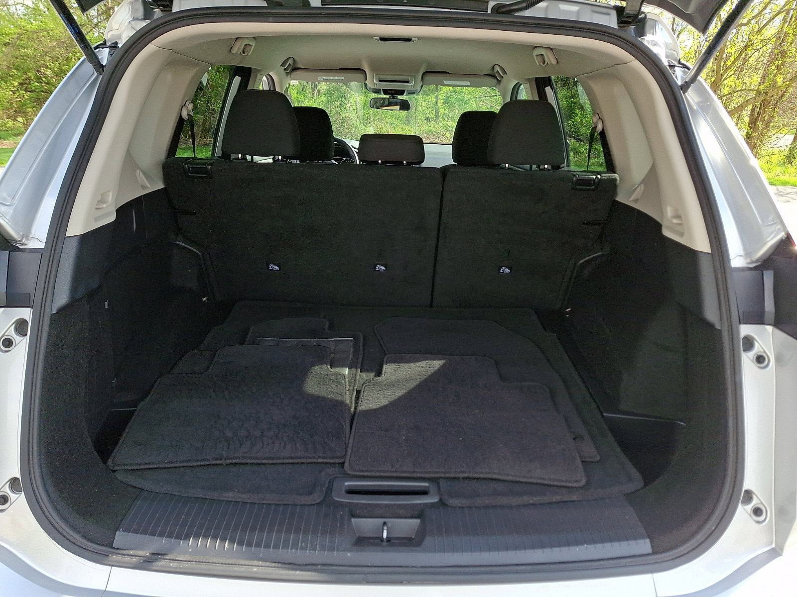 Used 2024 Nissan Rogue S image 29