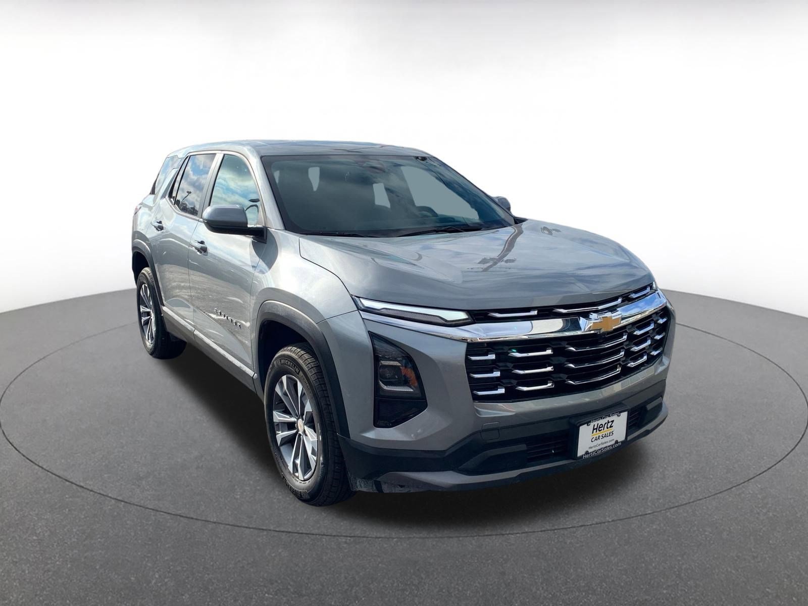 Used 2025 Chevrolet Equinox LT image 1