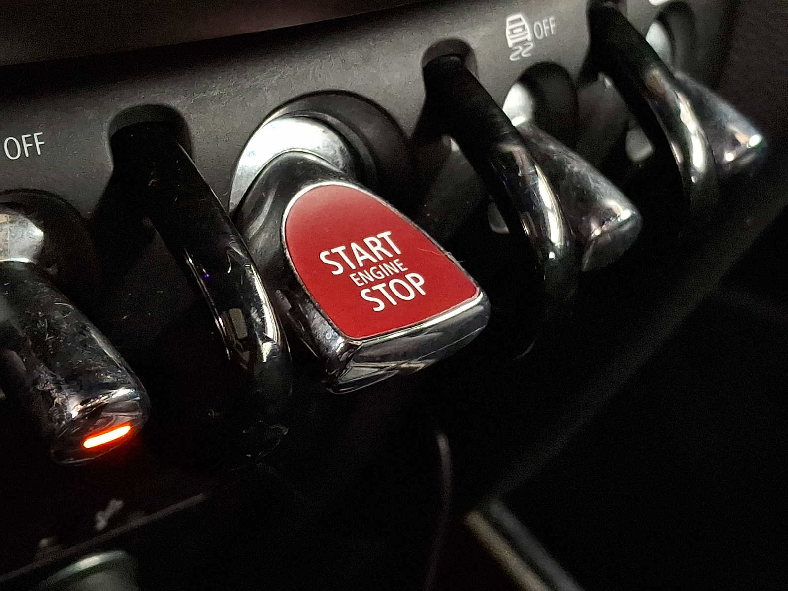 Used 2020 MINI Cooper Countryman S w/ Storage Package image 21